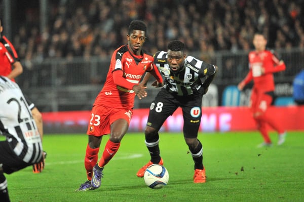 奥斯曼·登贝莱 srfc 伊斯梅尔·特拉奥雷 sco Fussball Frankreich Ligue 1 SCO Angers vs Stade Re