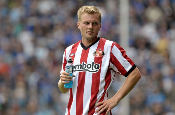 塞巴斯蒂安·拉尔森 (Sebastian Larsson) 是一名定位球专家。/ IMAGO/pmk