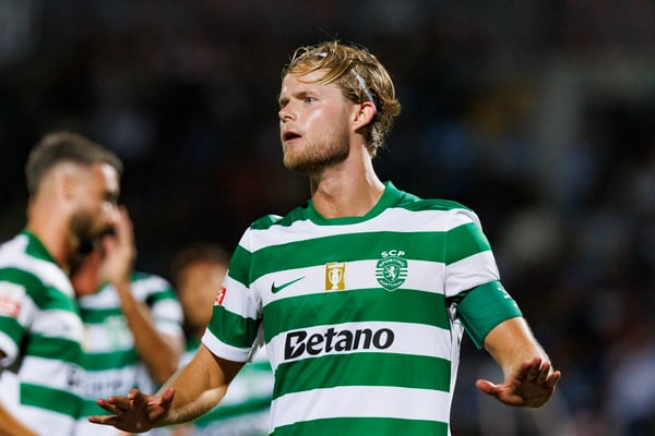 莫滕·尤尔曼德 (Morten Hjulmand) 与曼联有联系。/ Maciej Rogowski/Eurasia Sport Images/Getty Images