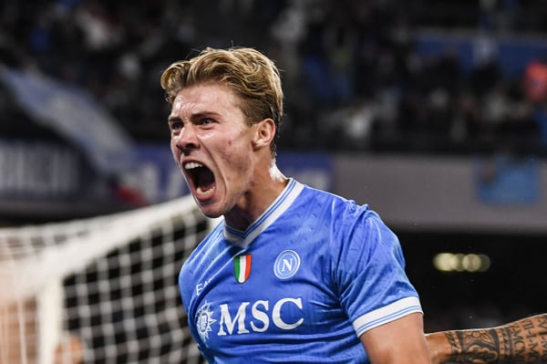 Rasmus Højlund 在那不勒斯过着幸福的生活。/ Ivan Romano/Getty Images