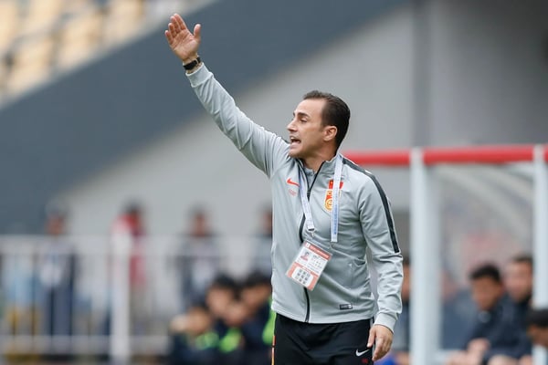 法比奥·卡纳瓦罗执教中国队2019年对阵乌兹别克斯坦队