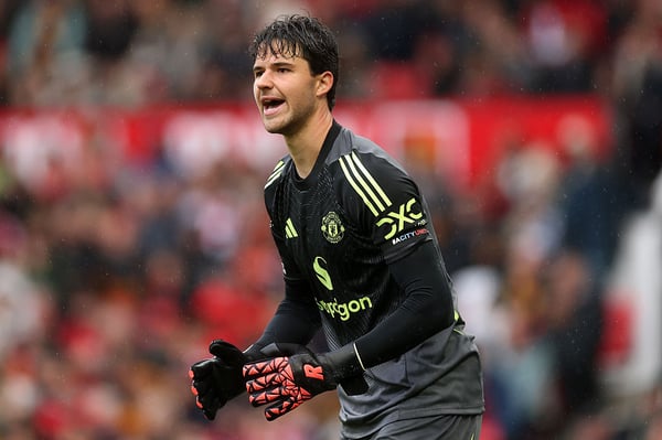 塞内·拉门斯在对阵利物浦的比赛中表现出色。 /卡尔·雷辛/盖蒂图片社