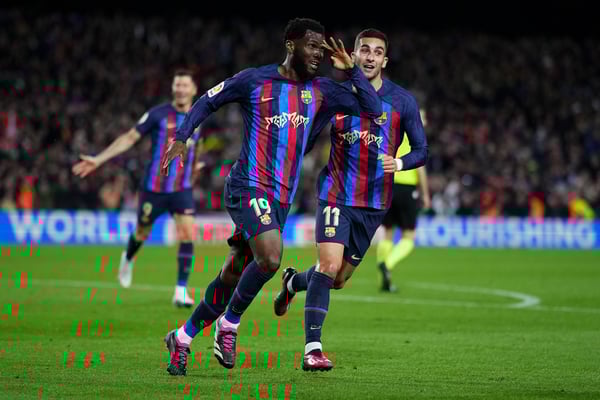 弗兰克·凯西 (Franck Kessié) 是 2019 年 3 月中旬巴萨对阵皇马的比赛中的英雄。/盖蒂/亚历克斯·卡帕罗斯