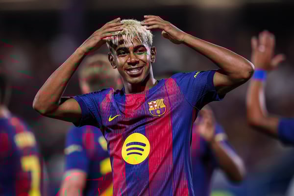 拉明·亚马尔是争议的焦点。/埃里克·阿隆索/盖蒂图片社