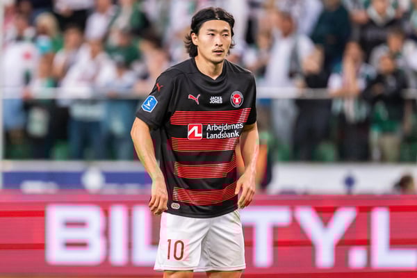 曹贵成 (Cho Guesung) 效力于中日德兰足球俱乐部 (FC Midtjylland)