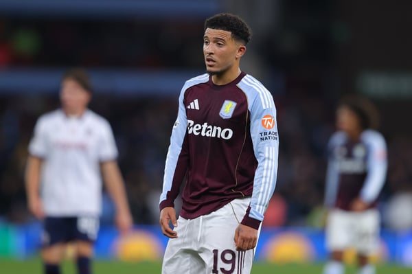 杰登·桑乔尚未在阿斯顿维拉有所作为。/詹姆斯·吉尔/丹尼豪斯/盖蒂图片社