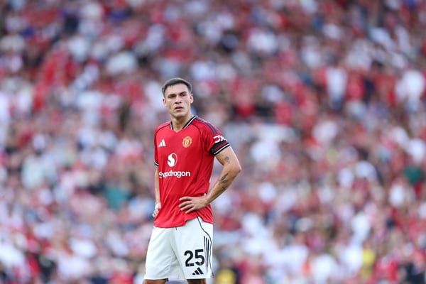 曼努埃尔·乌加特 (Manuel Ugarte) 被认为将离开曼联。/迈克尔·里根 (Michael Regan)/盖蒂图片社