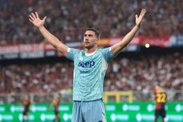 杜尚·弗拉霍维奇预计将离开尤文图斯。/乔纳森·莫斯克罗普/盖蒂图片社