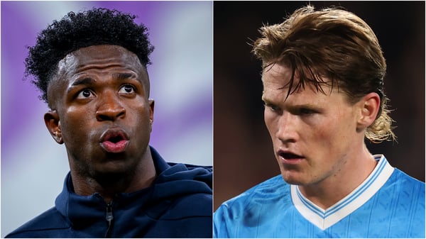 维尼修斯·儒尼奥尔（左）和斯科特·麦克托米奈成为今天八卦的头条新闻。 /阿尔贝托·加丁/Eurasia Sport Images/Dean Mouhtaropoulos/Getty Images