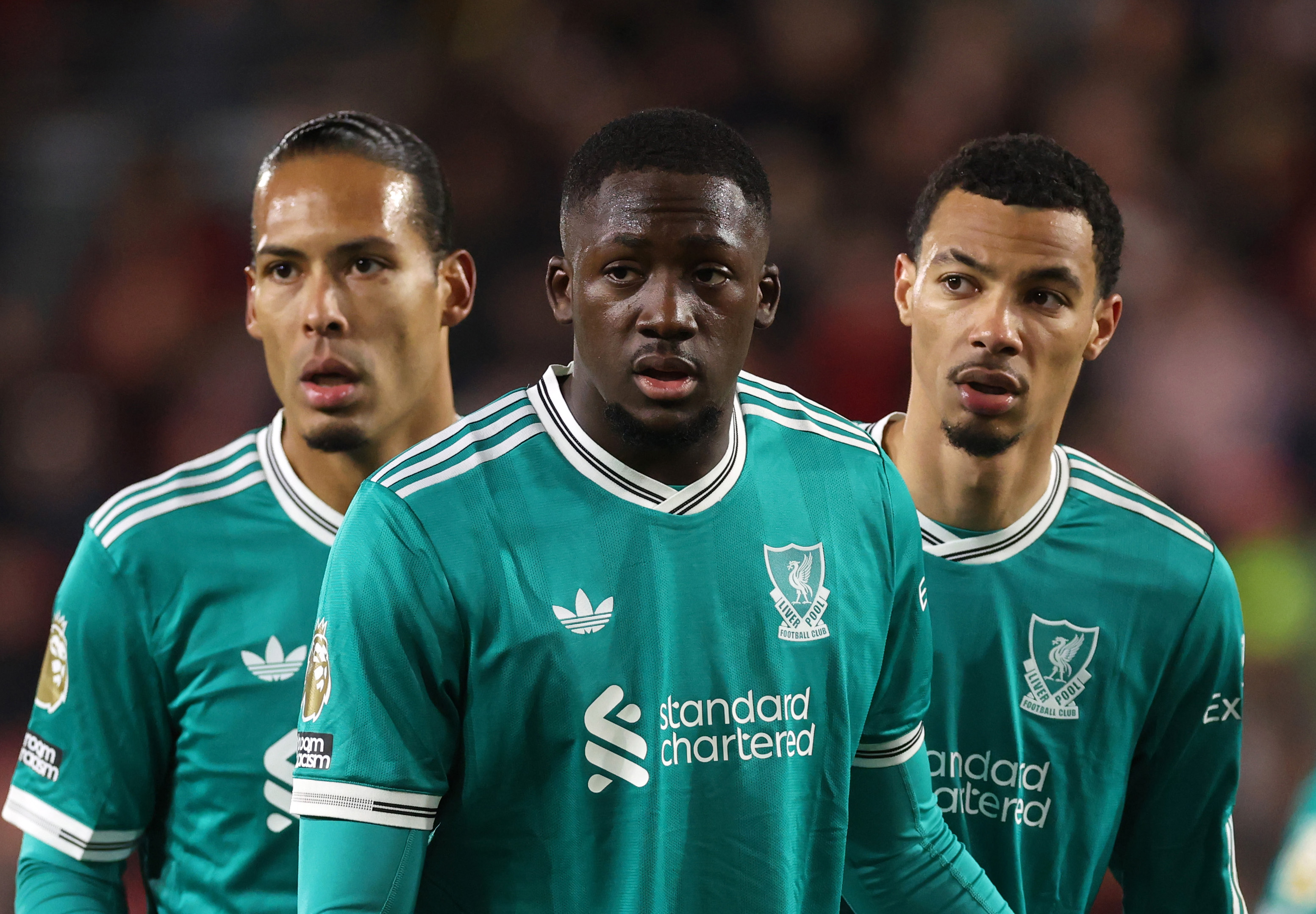 周三，维吉尔·范戴克、易卜拉希马·科纳特或雨果·埃基蒂克都没有出场。 /凯瑟琳·伊维尔/AMA/盖蒂图片社