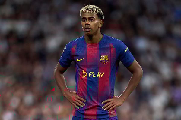 拉明·亚马尔在巴塞罗那负于皇家马德里的比赛中毫无建树。/ Angel Martinez/Getty Images