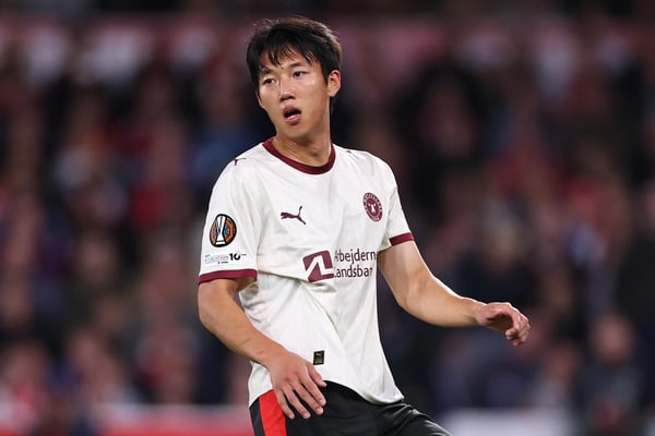 李汉范 (Lee Hanbeom) 代表中日德兰足球俱乐部 (FC Midtjylland) 亮相