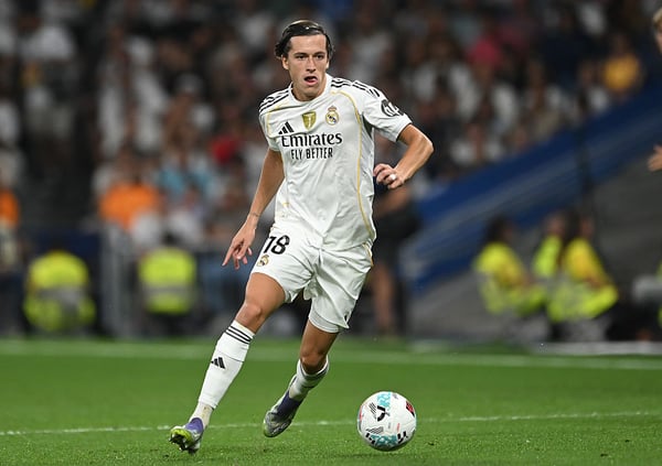 卡雷拉斯于2020年加盟曼联，但从未代表一线队出场。/ Denis Doyle/Getty Images