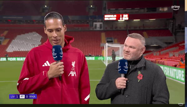 世界杯FIFA体育新闻：维吉尔·范戴克（左）和韦恩·鲁尼之间爆发了激烈的口水战。/亚马逊Prime