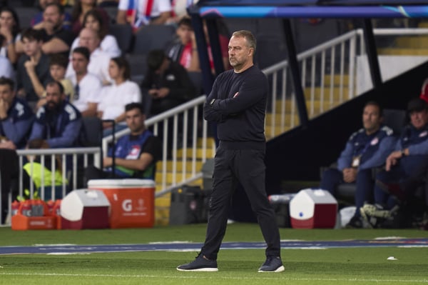 汉斯·弗利克因佩德里的受伤而缺阵。 /佩德罗·萨拉多/盖蒂图片社