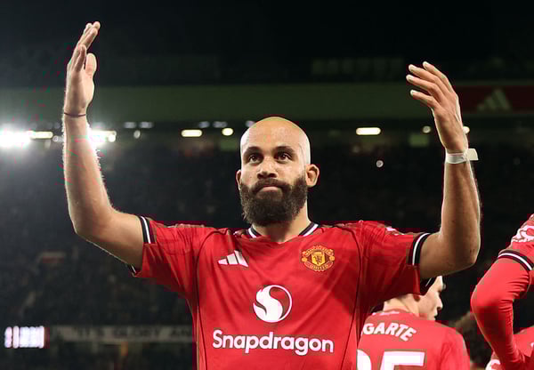 世界杯FIFA体育新闻：布莱恩·姆贝莫的才华仍然被低估了。/ Carl Recine/Getty Images