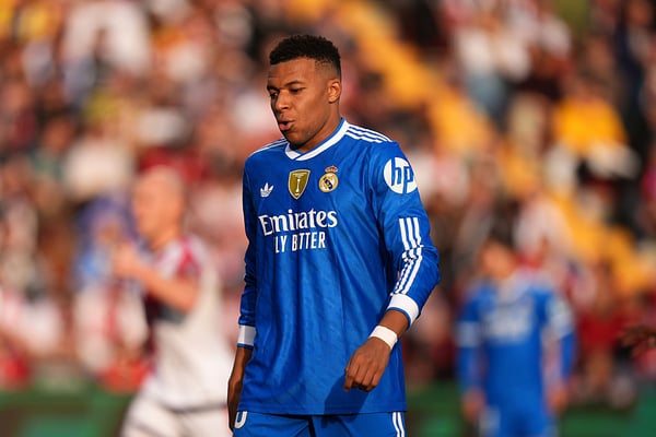 姆巴佩在对阵巴列卡诺的比赛中始终未能找到状态。/ Angel Martinez/Getty Images