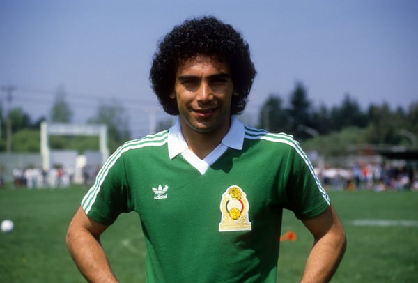 雨果·桑切斯是那种一脚触球就能终结比赛的顶级射手。/ WEREK/IMAGO