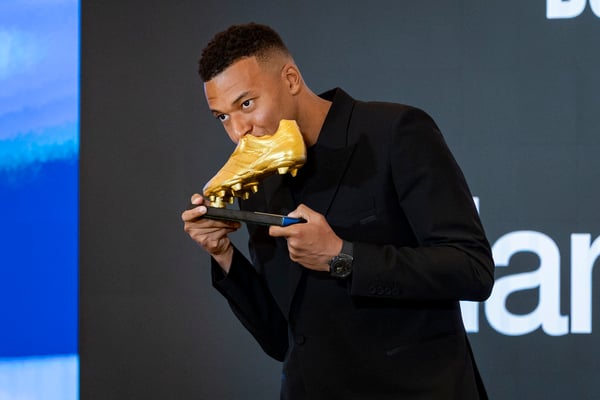 基利安·姆巴佩荣膺欧洲金靴奖。（图片来源：Alberto Gardin/Eurasia Sport Images/Getty Images）