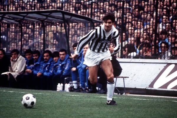 1982 年，保罗·罗西 (Paolo Rossi) 崭露头角。/IMAGO/Buzzi
