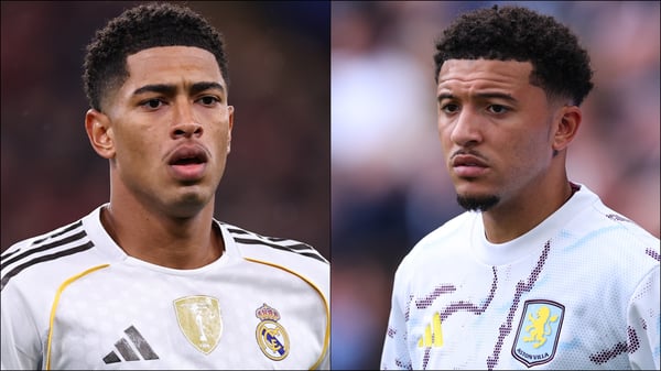 裘德·贝林厄姆（左）和杰登·桑乔成为八卦新闻的焦点。/ Robbie Jay Barratt/AMA/Getty Images