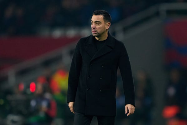 2023-24赛季，巴塞罗那在哈维·埃尔南德斯的带领下举步维艰。/ Alex Caparros/Getty Images