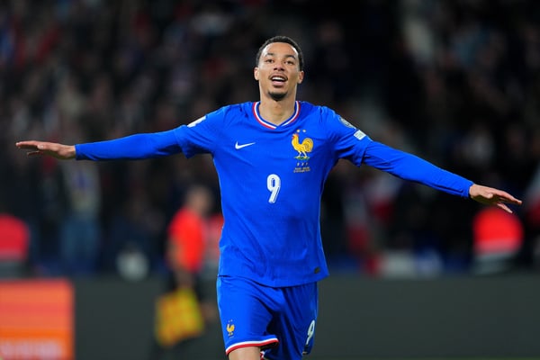 雨果·埃基蒂克为法国国家队打入了他的首粒成年队进球。/ Franco Arland/Getty Images