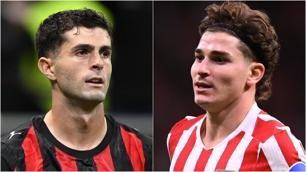 克里斯蒂安·普利西奇（左）和胡利安·阿尔瓦雷斯成为八卦新闻的焦点。/ 图片社/丹尼斯·多伊尔/盖蒂图片社