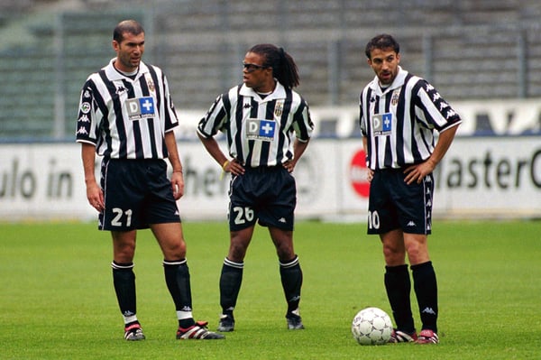 多么棒的球队！多么棒的球衣！/IMAGO/Stellan Danielsson