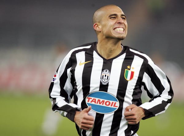 特雷泽盖穿着这套球衣表现出色。/ Getty/AFP