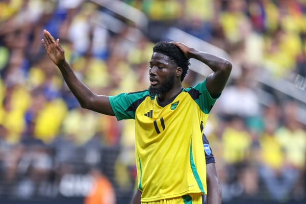 2024 年 6 月 26 日,美国内华达州拉斯维加斯:厄瓜多尔的沙马尔·尼科尔森 (Shamar Nicholson) 在 B 组对阵牙买加的比赛中