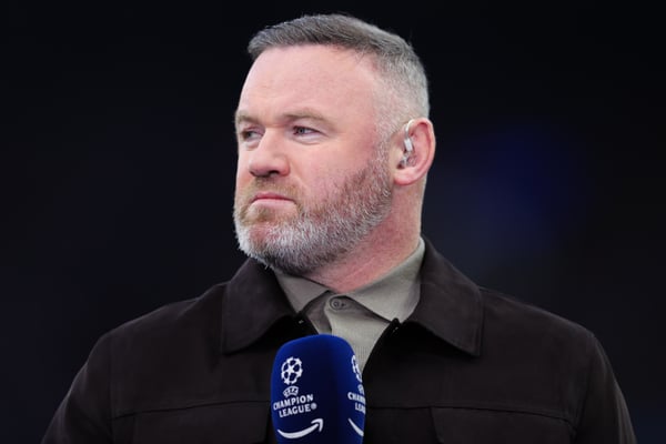 韦恩·鲁尼对曼城首次赢得英超冠军表示怀疑。/ James Gill/Danehouse/Getty Images