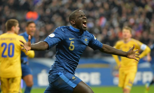 世界杯FIFA体育新闻：萨科庆祝战胜乌克兰