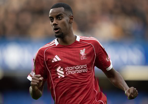 伊萨克代表利物浦出战8场比赛，仅打入1球。/ Visionhaus/Getty Images