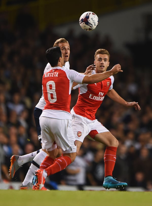 米克尔·阿尔特塔（左）曾两次代表阿森纳出场，哈里·凯恩（中）也曾上场。/ Tom Dulat/Getty Images