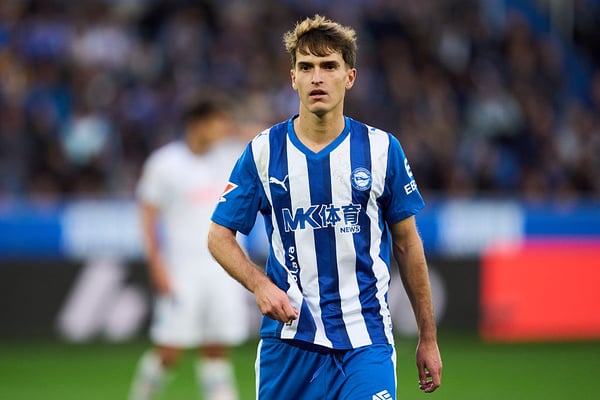 丹尼斯·苏亚雷斯力图击败老东家。/ Juan Manuel Serrano Arce/Getty Images