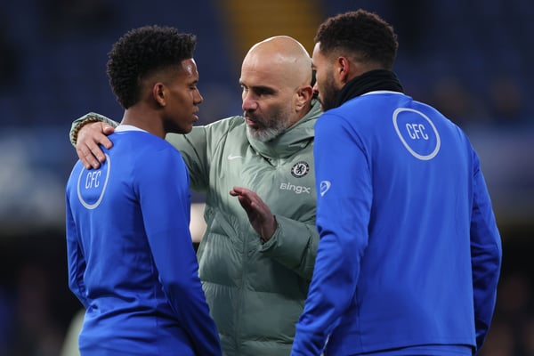 恩佐·马雷斯卡（中）正在缓解压力。/ 马克·阿特金斯/盖蒂图片社