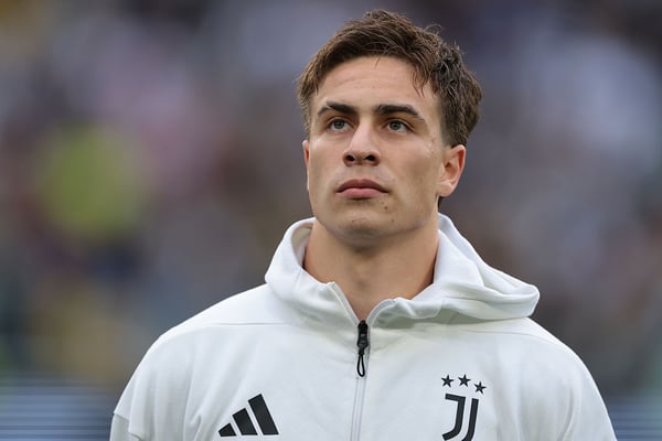 据报道，这位尤文图斯球星正与俱乐部陷入续约僵局。/ Jonathan Moscrop/Getty Images