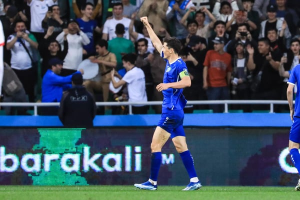 世界杯FIFA体育新闻:埃尔多尔·肖穆罗多夫