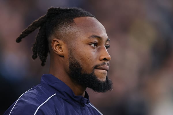 世界杯FIFA体育新闻：塞梅尼奥是本赛季迄今为止最耀眼的明星之一。/ James Gill/Danehouse/Getty Images