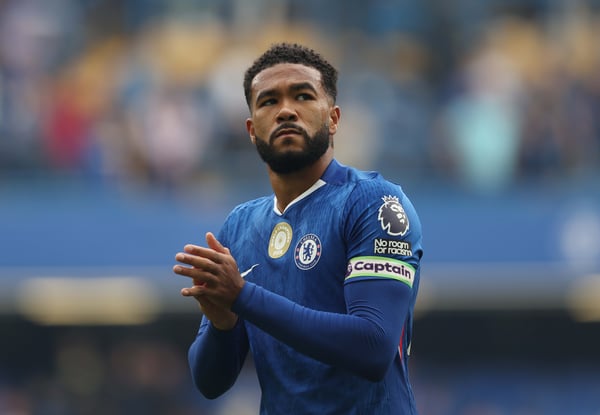 世界杯FIFA体育新闻：体能问题一直是里斯·詹姆斯的主要问题。/ Crystal Pix/MB Media/Getty Images