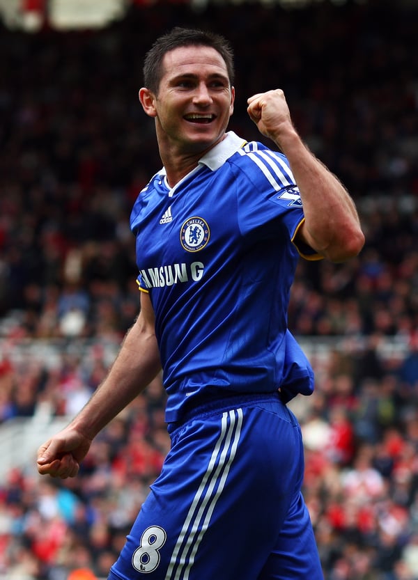 兰帕德是切尔西队史上最伟大的球员之一,作为一名中场球员,他打进了惊人的进球数。/ Laurence Griffiths/Getty Images