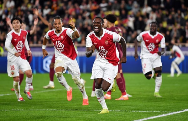 福拉林·巴洛贡在欧冠联赛中攻入制胜球,帮助球队战胜加拉塔萨雷。/ Valerio Pennicino/UEFA/Getty Images