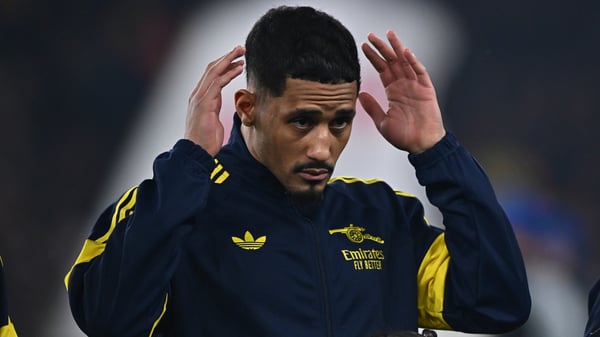 威廉·萨利巴本赛季早些时候与阿森纳签下了一份新的长期合同。/ Vince Mignott/DeFodi Images/DeFodi/Getty Images