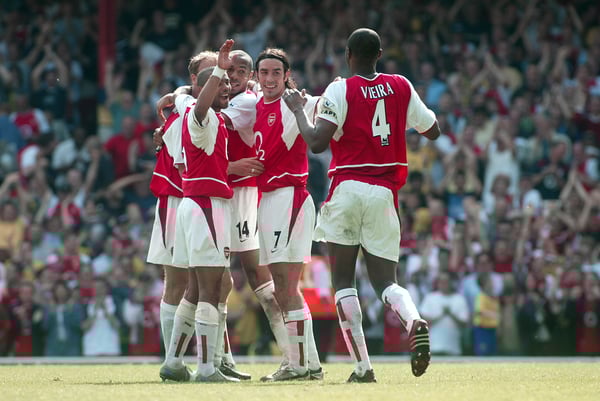 2003/04赛季,阿森纳在整个英超联赛中保持不败。/ Getty/ Michael Mayhew/Sportsphoto