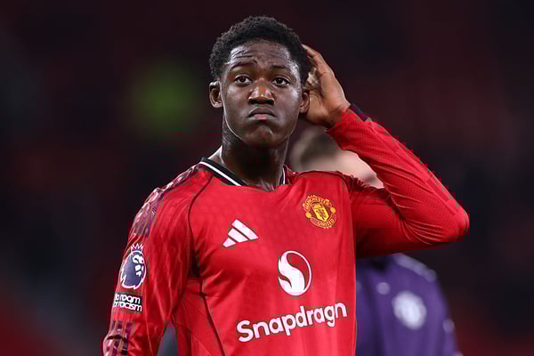 科比·梅努在曼联难以获得稳定的出场机会。/ Robbie Jay Barratt/AMA/Getty Images