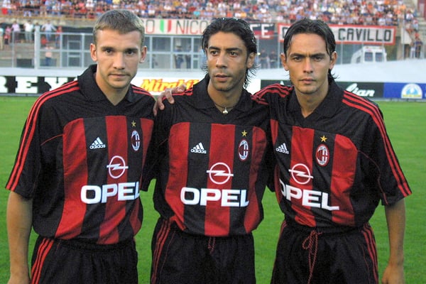 AC米兰在2000年至2002年间曾拥有一支球队。/IMAGO/Buzzi