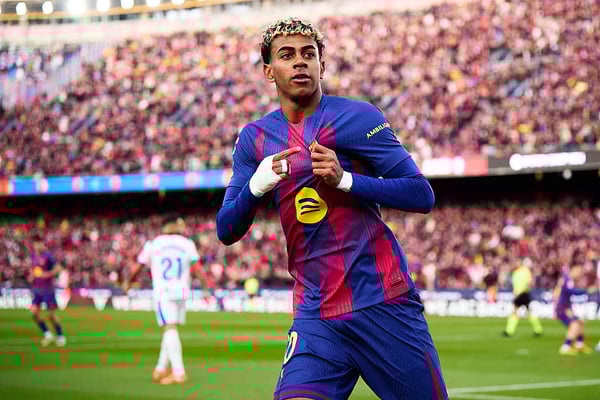 世界杯FIFA体育新闻：拉明·亚马尔的体型远超他的竞争对手。/ Manuel Queimadelos/Quality Sport Images/Getty Images