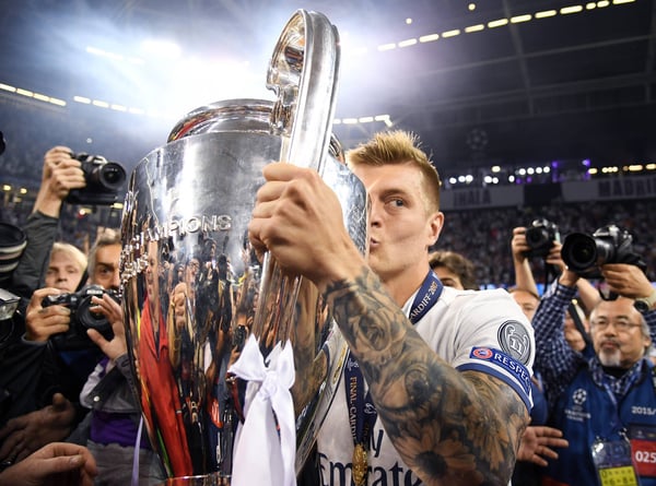 世界杯FIFA体育新闻：托尼·克罗斯在皇家马德里时期是一位屡获殊荣的球员。/ IMAGO/Ulmer