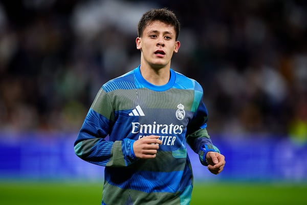 世界杯FIFA体育新闻：阿森纳对阿尔达·居勒赞赏有加。/ Alvaro Medranda/Quality Sport Images/Getty Images